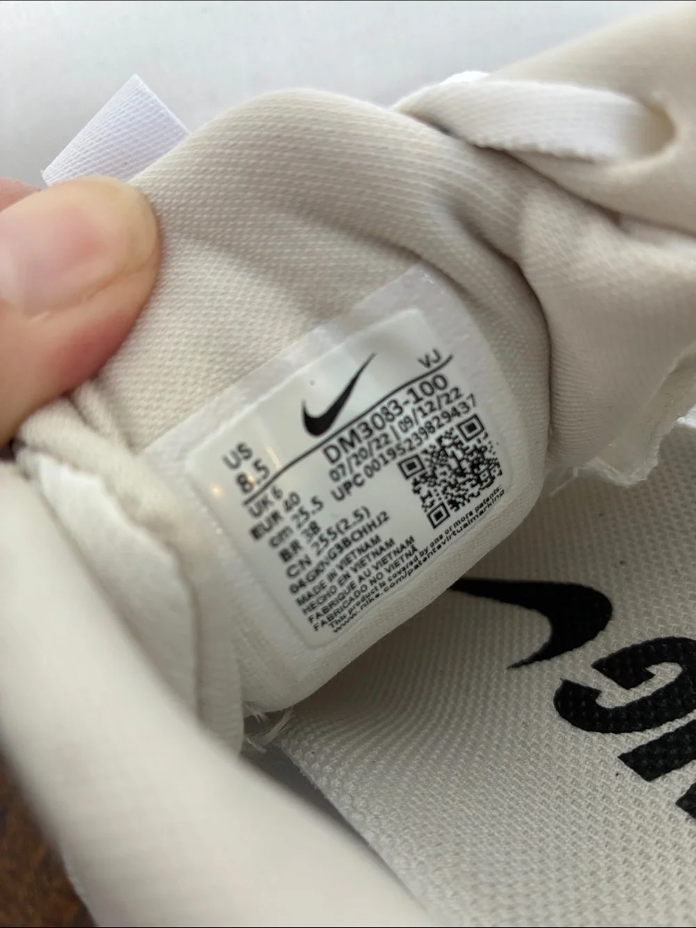 Nike lightweight escape
